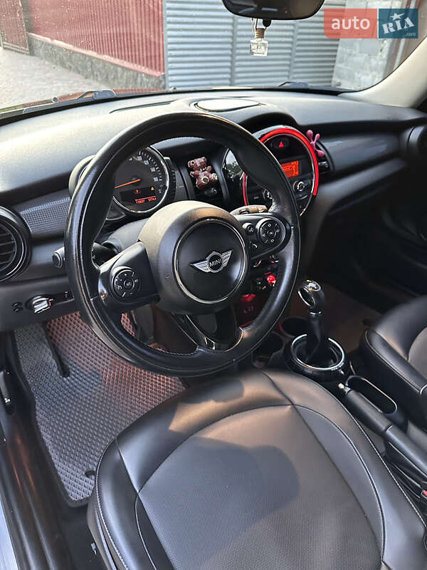 Хэтчбек MINI Cooper 2014 в Черкассах