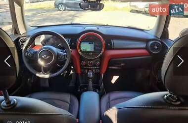 Хэтчбек MINI Cooper 2017 в 