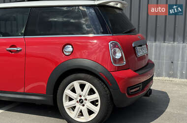 Хэтчбек MINI Cooper 2011 в 