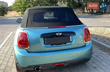 Хэтчбек MINI Cooper 2017 в 