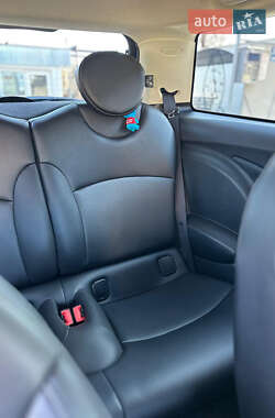 Хэтчбек MINI Cooper 2013 в 