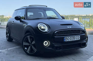 Хэтчбек MINI Cooper 2017 в 
