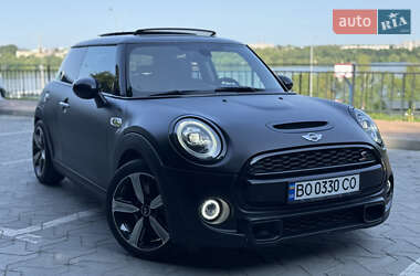 Хэтчбек MINI Cooper 2017 в 