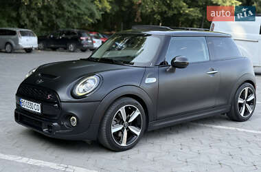 Хэтчбек MINI Cooper 2017 в 