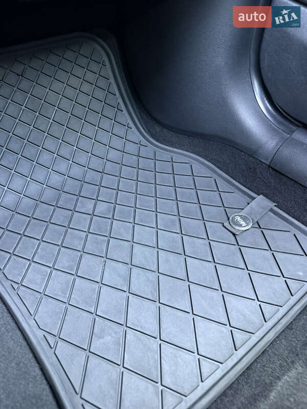 Хэтчбек MINI Cooper 2017 в Тернополе