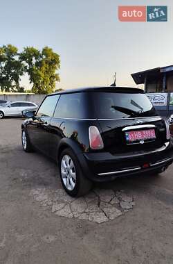 Хэтчбек MINI Cooper 2005 в 