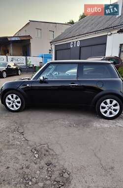 Хэтчбек MINI Cooper 2005 в 