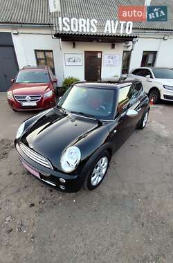 Хэтчбек MINI Cooper 2005 в 