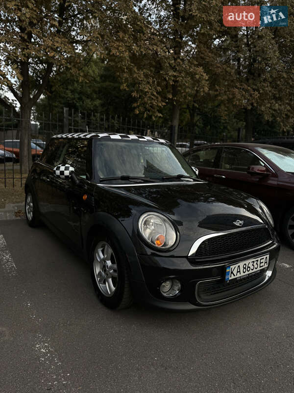 Хетчбек MINI Cooper 2010 в Києві