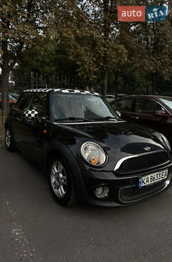 Хэтчбек MINI Cooper 2010 в 