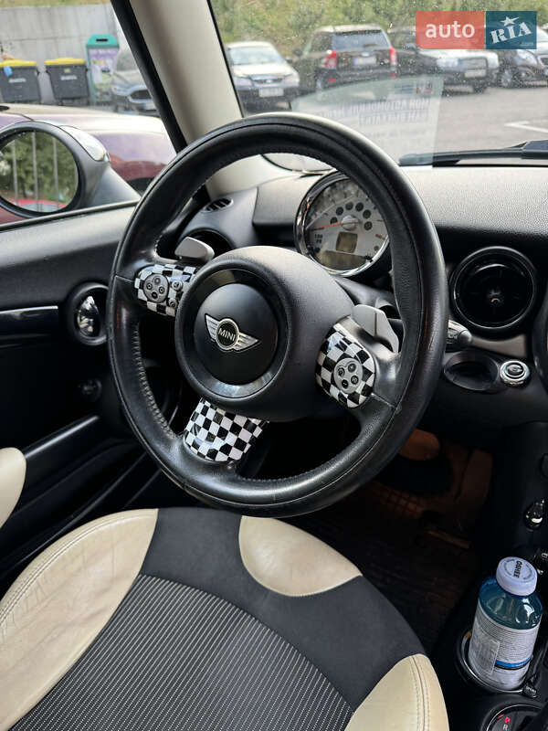 Хетчбек MINI Cooper 2010 в Києві