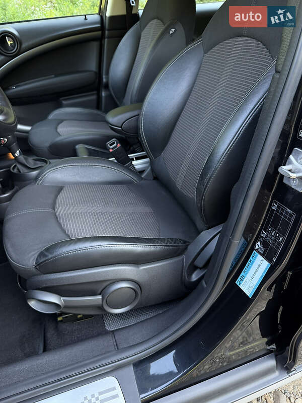 Хэтчбек MINI Cooper 2016 в Черновцах