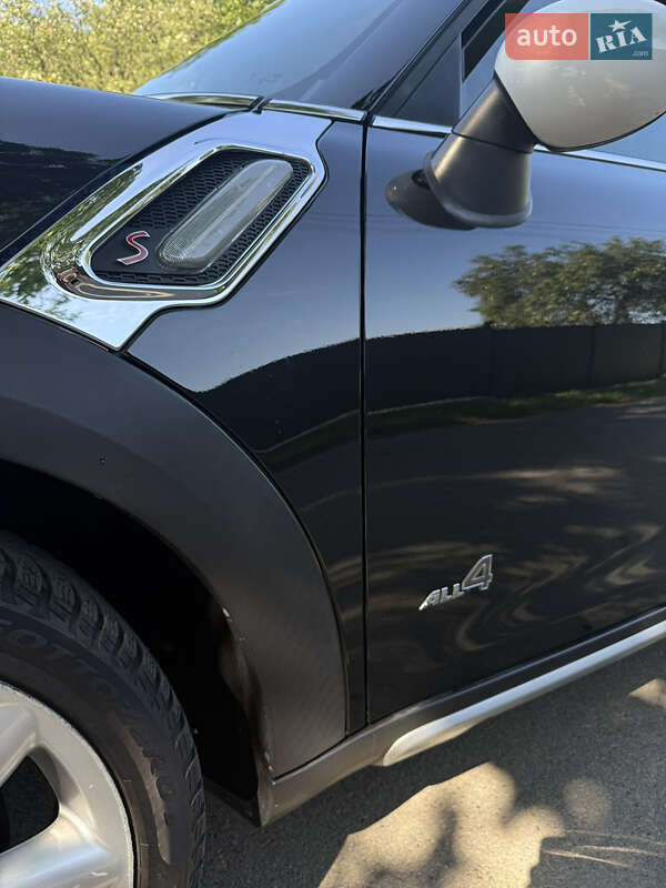 Хэтчбек MINI Cooper 2016 в Черновцах