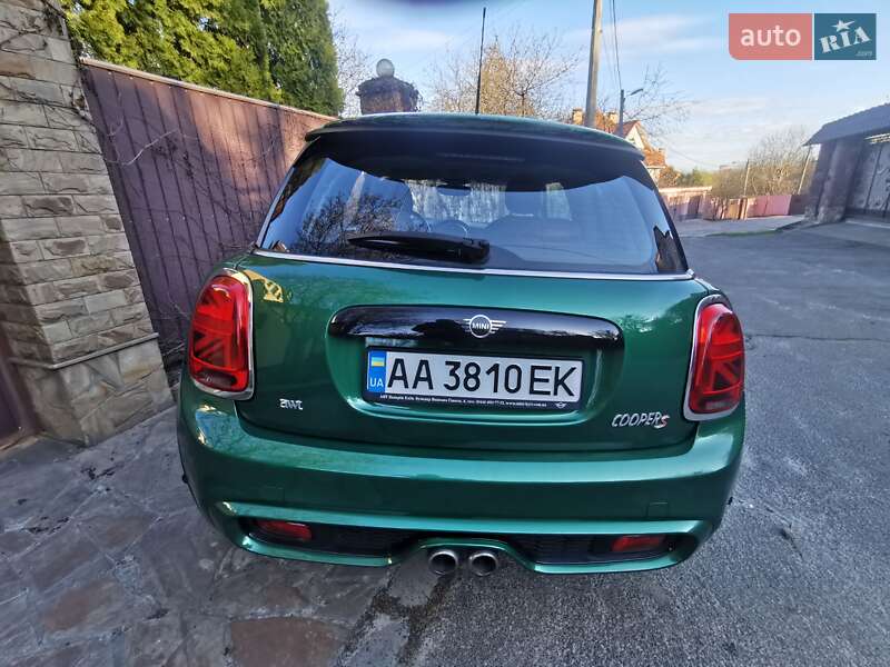 Хэтчбек MINI Cooper 2019 в Киеве