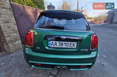 Хэтчбек MINI Cooper 2019 в 