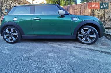 Хэтчбек MINI Cooper 2019 в 