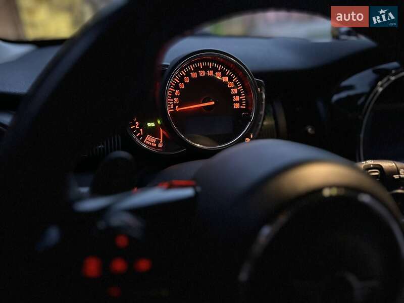 Хэтчбек MINI Cooper 2019 в Киеве