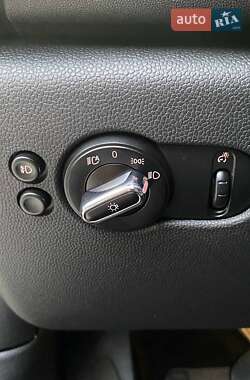 Хэтчбек MINI Cooper 2016 в 