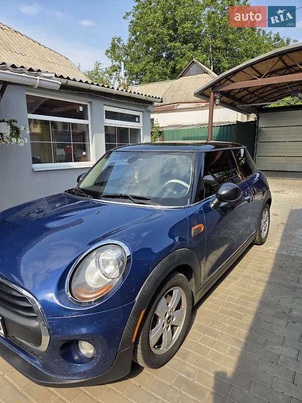 Хэтчбек MINI Cooper 2015 в Харькове фото 10 Хэтчбек MINI Cooper 2015 в Харькове