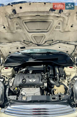 Хэтчбек MINI Cooper 2010 в 