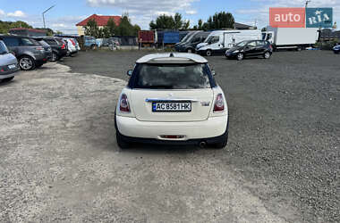 Хэтчбек MINI Cooper 2012 в 