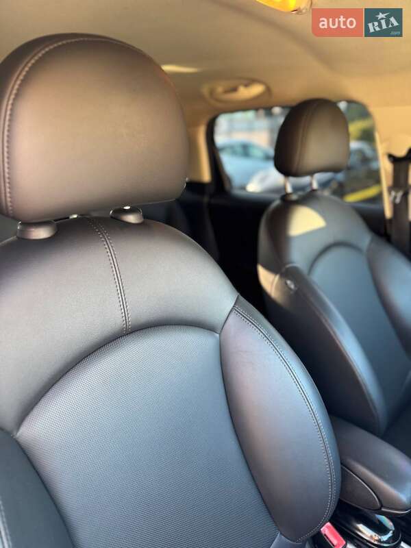 Хэтчбек MINI Cooper 2011 в Белой Церкви