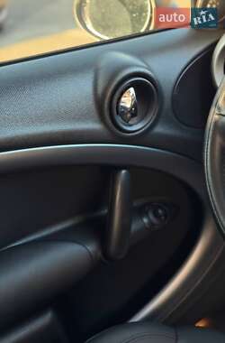 Хэтчбек MINI Cooper 2011 в 