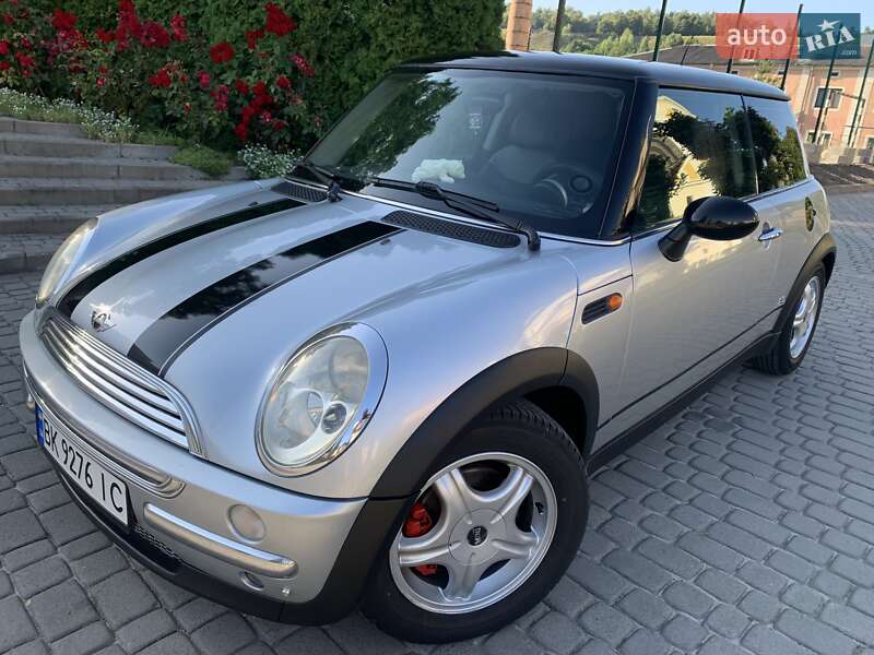 Хэтчбек MINI Cooper 2001 в 