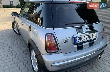 Хэтчбек MINI Cooper 2001 в 