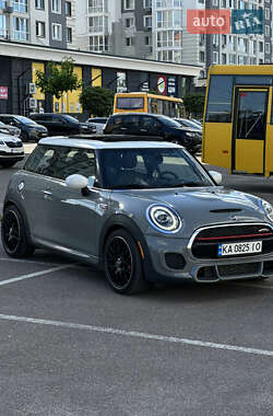 Хэтчбек MINI Cooper 2020 в 