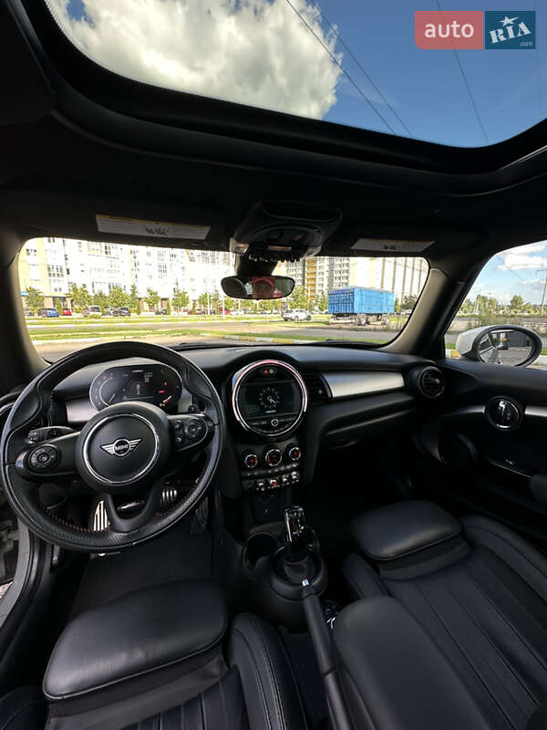 Хэтчбек MINI Cooper 2020 в Киеве