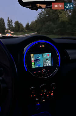 Хэтчбек MINI Cooper 2020 в 