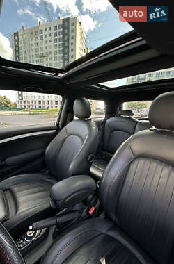Хэтчбек MINI Cooper 2020 в 