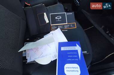 Хэтчбек MINI Cooper 2010 в 