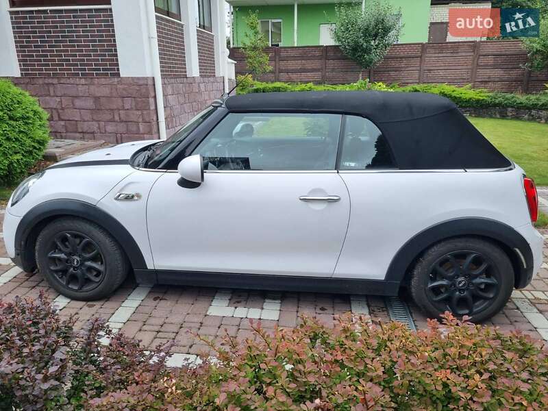 Хэтчбек MINI Cooper 2016 в Ирпене