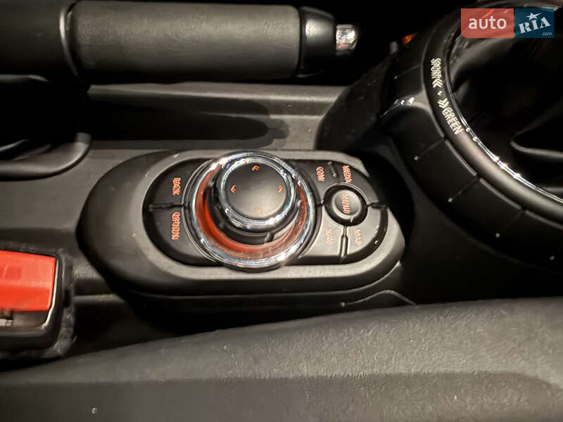 Хэтчбек MINI Cooper 2015 в Киеве фото 12 Хэтчбек MINI Cooper 2015 в Киеве