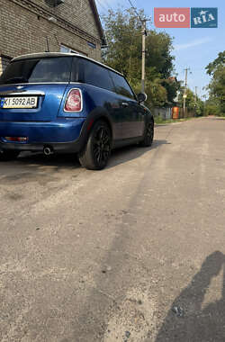 Хэтчбек MINI Cooper 2012 в 