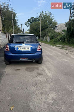 Хэтчбек MINI Cooper 2012 в 