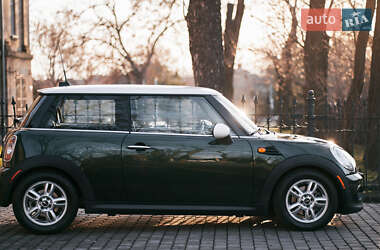 Хэтчбек MINI Cooper 2013 в Ужгороде
