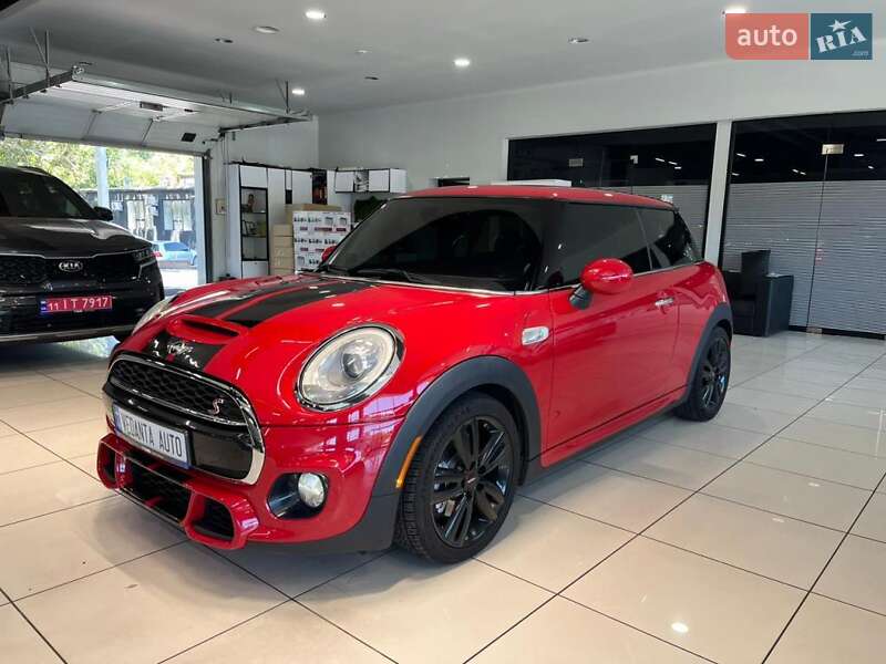 Хэтчбек MINI Cooper 2015 в 