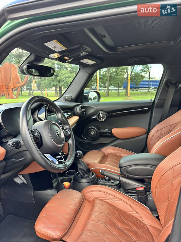 Хэтчбек MINI Cooper 2020 в Киеве фото 18 Хэтчбек MINI Cooper 2020 в Киеве