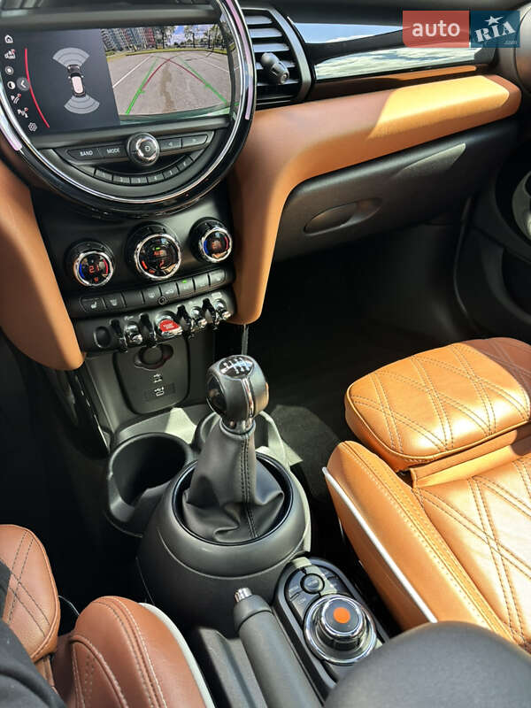 Хэтчбек MINI Cooper 2020 в Киеве фото 30 Хэтчбек MINI Cooper 2020 в Киеве
