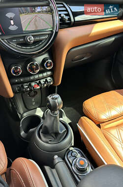 Хэтчбек MINI Cooper 2020 в 