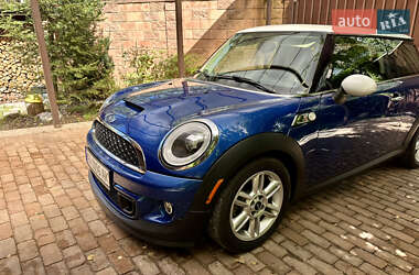 Хэтчбек MINI Cooper 2013 в 