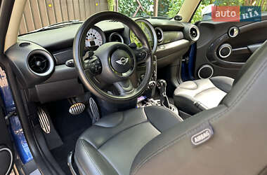 Хэтчбек MINI Cooper 2013 в 