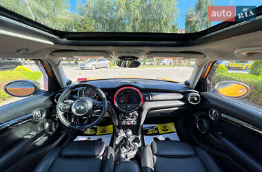 Хэтчбек MINI Cooper 2015 в 