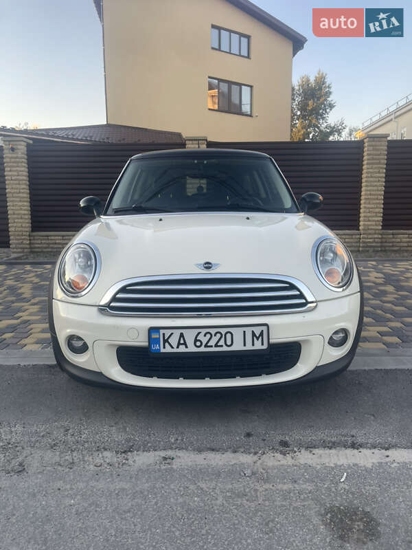 MINI Cooper 2012