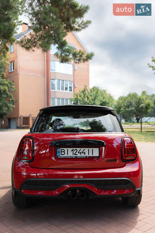 Хэтчбек MINI Cooper 2023 в Кременчуге