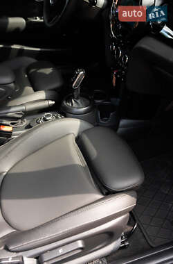 Хэтчбек MINI Cooper 2023 в 