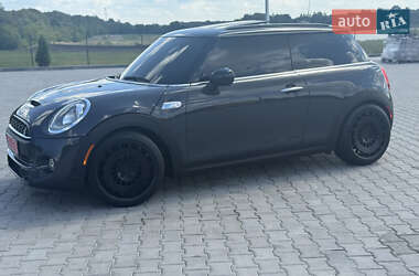 Хэтчбек MINI Cooper 2016 в 